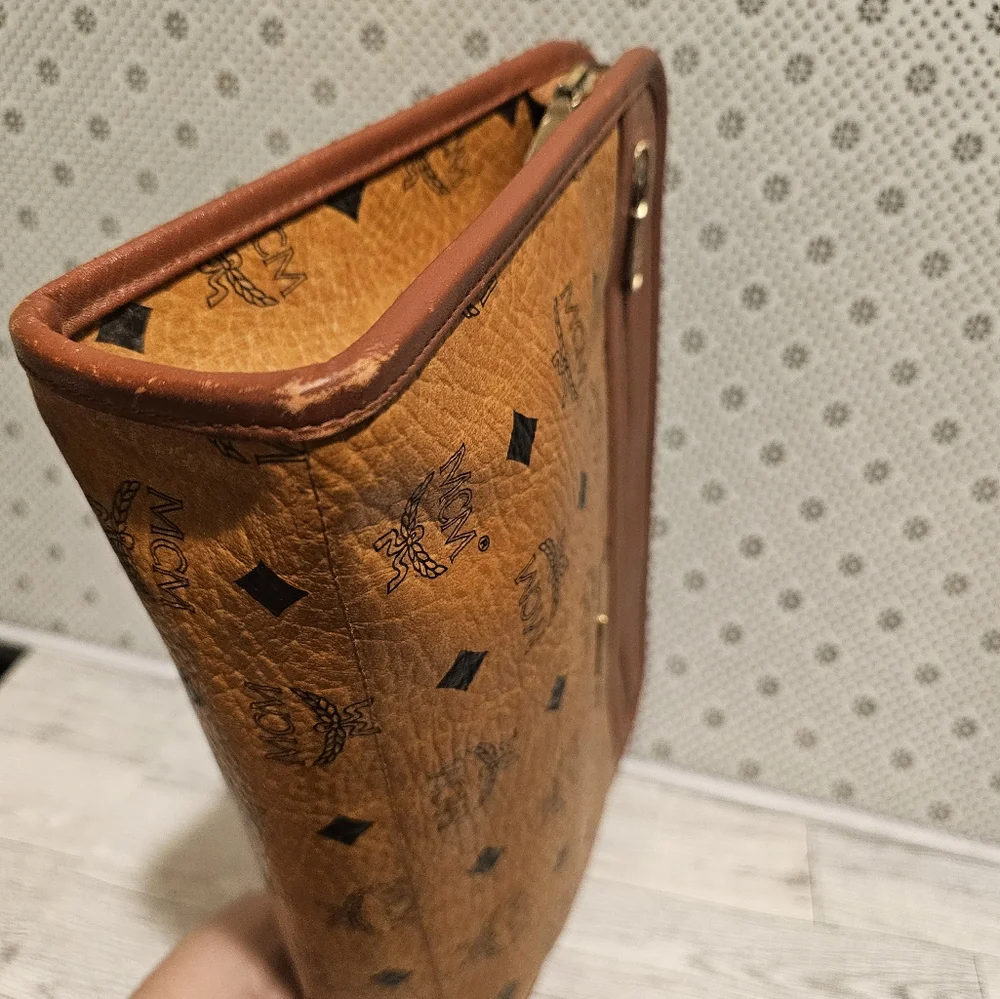 MCM Brown Leather Clutch Bag - Picture 4 of 15